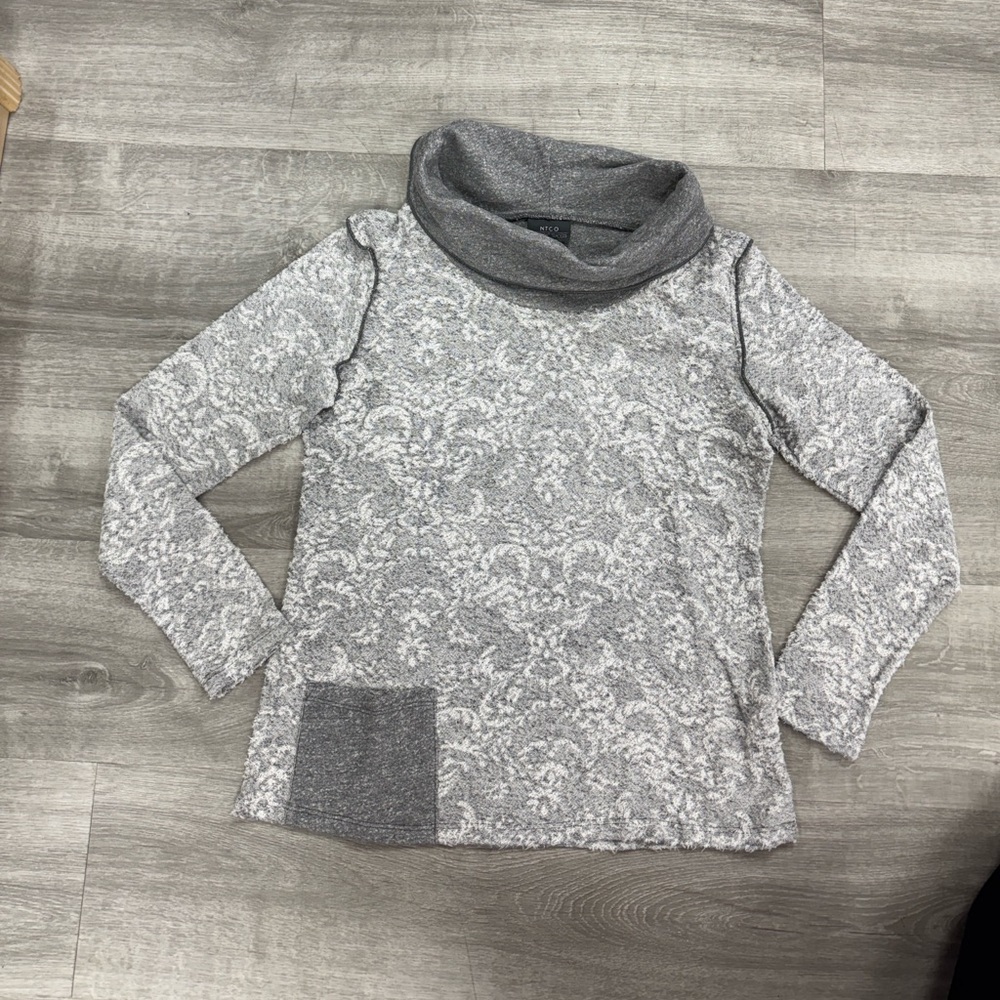 NTCO Gray Cowl Neck Sweater Size